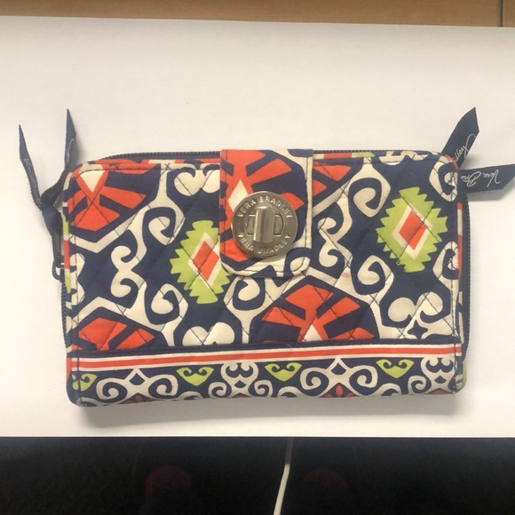 Vera Bradley large wallet - Picture 1 of 8
